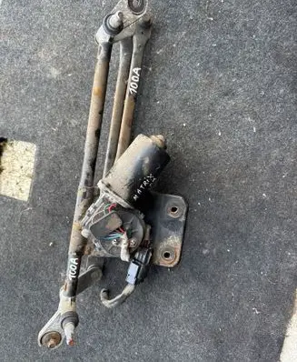 Hyundai Matrix Front wiper linkage and motor 