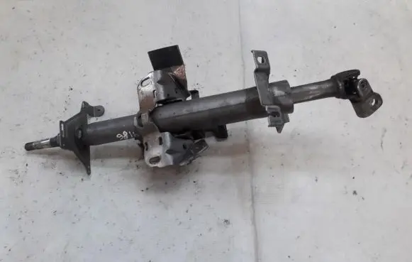 Nissan X-Trail T30 Steering wheel axle