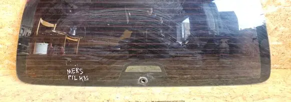 Mercedes-Benz E W210 Rear windscreen/windshield window