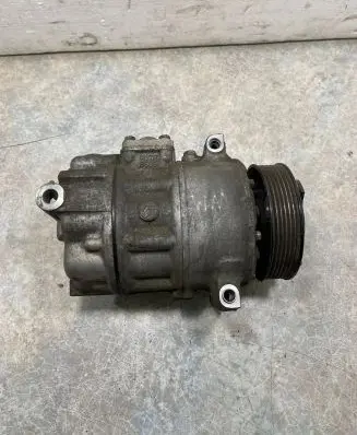 Volkswagen PASSAT B6 Air conditioning (A/C) compressor (pump) 1K0820859F 008259087B4 R134A8681P