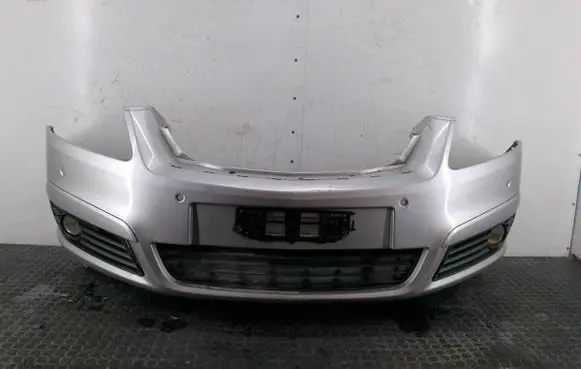 Opel Zafira B Front bumper Z157