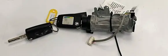 Skoda Octavia Mk3 (5E) Ignition lock 5Q0905865