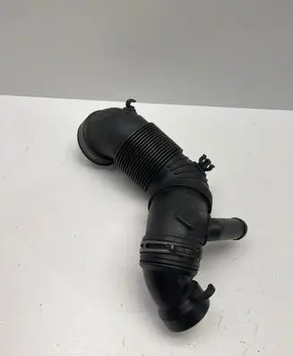 Air intake hose/pipe