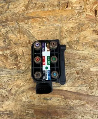 Audi A6 S6 C7 4G Air suspension valve block 4H0616013A 131023 PA6GF30