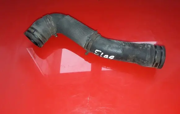 Volkswagen Polo IV 9N3 Engine coolant pipe/hose NOCODE