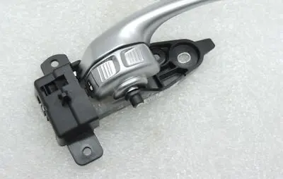 Jeep Renegade Front door interior handle 5VZ10SLUAA 735647323