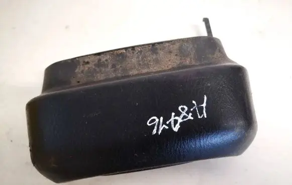Honda HR-V Steering wheel column trim