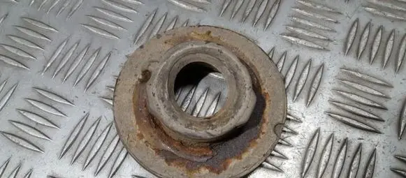 Volkswagen PASSAT B6 Coil spring mount 1k0512297c