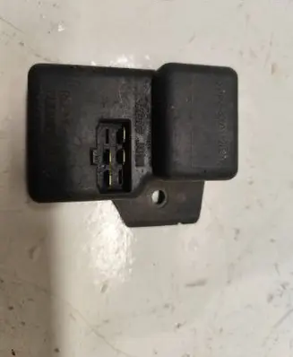 Subaru Forester SG Window wiper relay 3300120517