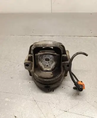 Audi Q5 SQ5 Engine mount bracket 8K0199381