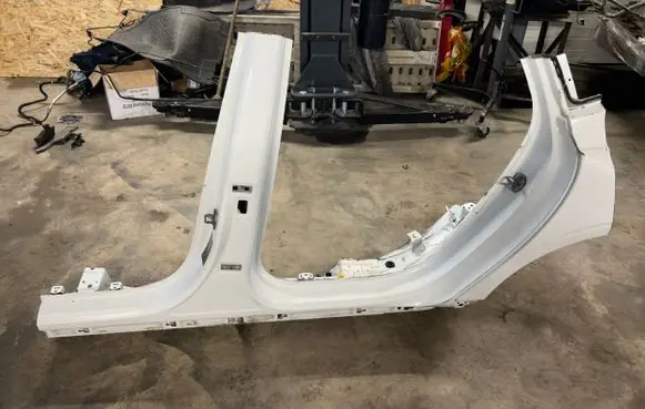 Volvo S90, V90 Rear sill (body part) 