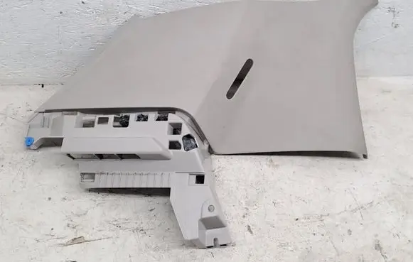 Citroen C3 (D)pillar trim (top) 9812590977