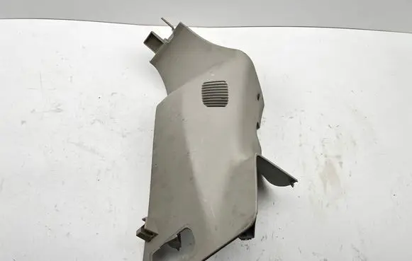 Chrysler Grand Voyager V (D)pillar trim (top) 1HT09ES3AC 1HT09E83AC 6286490