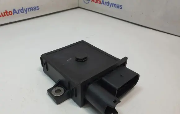 BMW 5 E60 E61 Glow plug pre-heat relay 7801201 12217801201