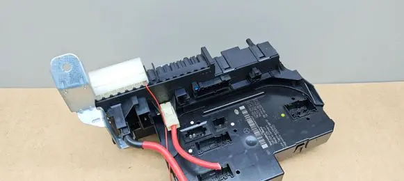 Mercedes-Benz C W204 SAM control unit 2049006401