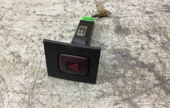 Volvo V70 Hazard light switch 30710106
