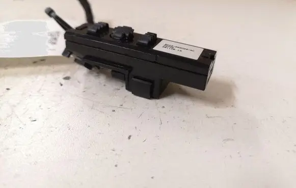 Jaguar XF X250 Glove box lock 8X23060D20AC