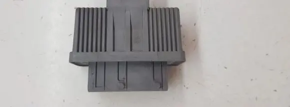 Peugeot 3008 I Glow plug pre-heat relay 9674222380