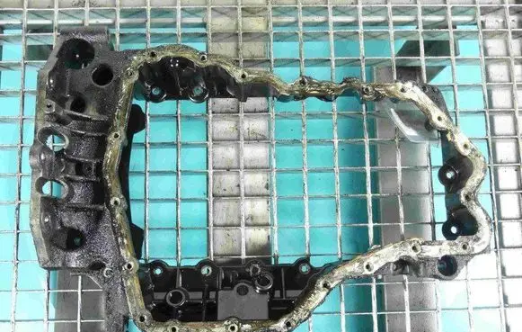 Mitsubishi Outlander Oil filter mounting bracket 4HN IMPRK1335248