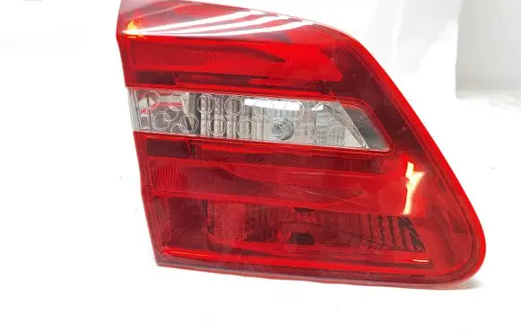 Mercedes-Benz B W246 W242 Tailgate rear/tail lights A2469066300 607701 6075S13102