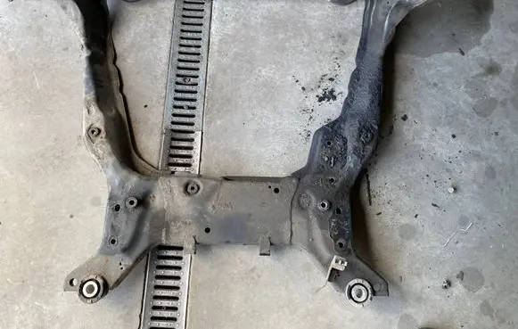 Volvo S80 Front axle beam