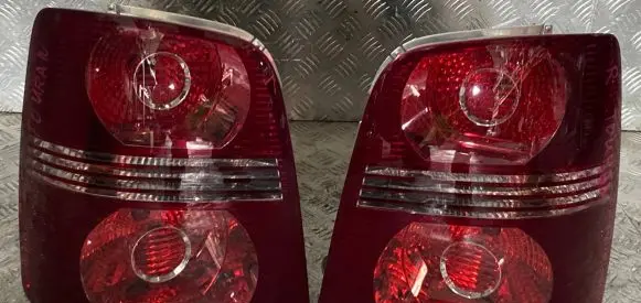 Volkswagen Cross Touran I Rear/tail lights set VWTOURAN 1T0945095C