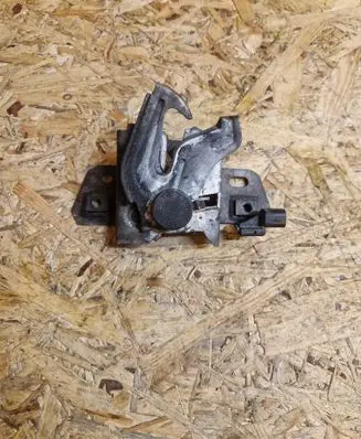 Volvo C30 Engine bonnet/hood lock/catch 30716529