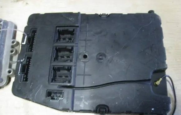 Renault Scenic II - Grand scenic II Comfort/convenience module 8200309693