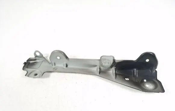 Mercedes-Benz GL X164 Fender mounting bracket A1648800014