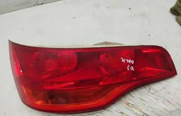 Audi Q7 4L Rear/tail lights 273301