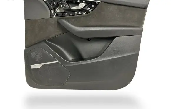 Audi Q7 4M Front door card panel trim 4M1868018