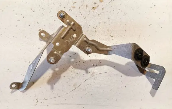 Battery bracket