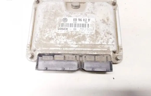 Volkswagen Golf IV Engine control unit/module 038906012BF 081010174
