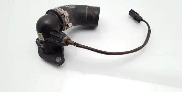 Mercedes-Benz A W176 Engine coolant pipe/hose 147138491R