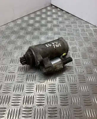 Volkswagen Golf VI Starter motor 02Z911024A