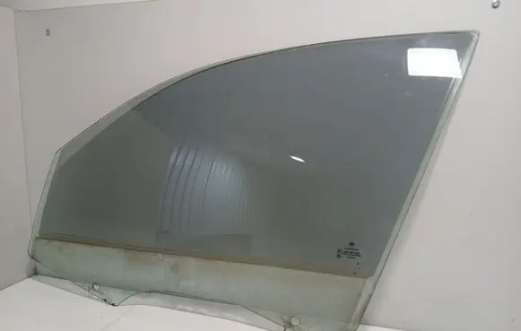 BMW 1 E81 E87 Front door window glass four-door 43R001582