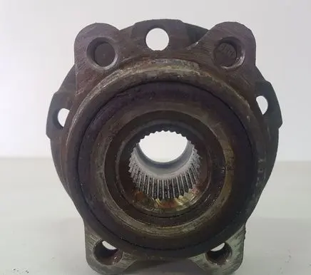 Audi A6 S6 C6 4F Rear wheel hub