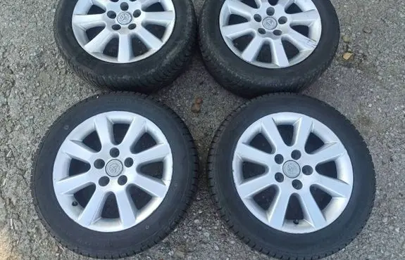 Toyota Corolla Verso E121 R16 alloy rim 426110F070