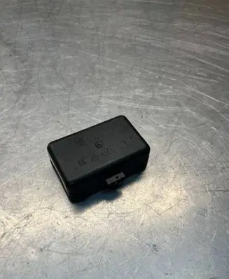 Mercedes-Benz E W210 Rain sensor 2108205710 00600000