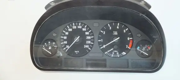 BMW 5 E39 Speedometer (instrument cluster) 87001313 87001374 62116914925