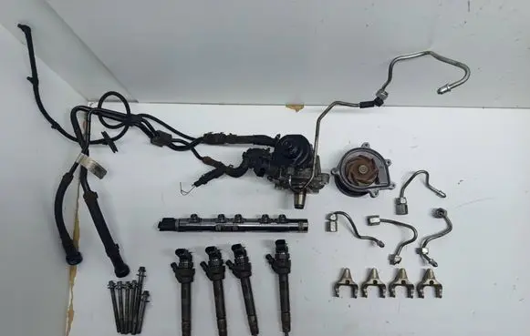 Mini One - Cooper Coupe R56 Fuel injection system set 782346002 0445214237 370972L1