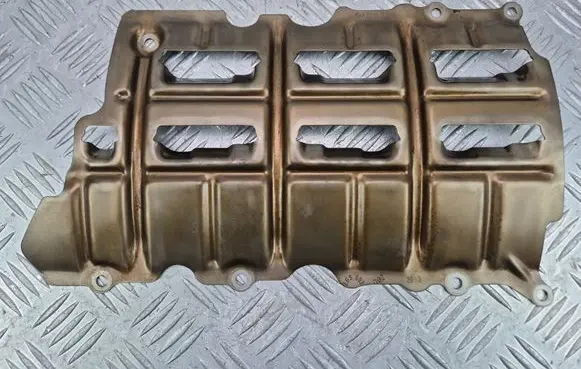 Mercedes-Benz A W176 Other engine bay part A2700140066