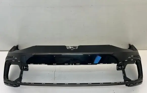 Volkswagen Golf VIII Front bumper 5H0807221
