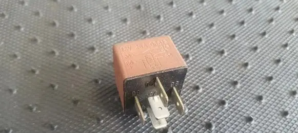 Renault Twingo I Other relay 12V25A03612