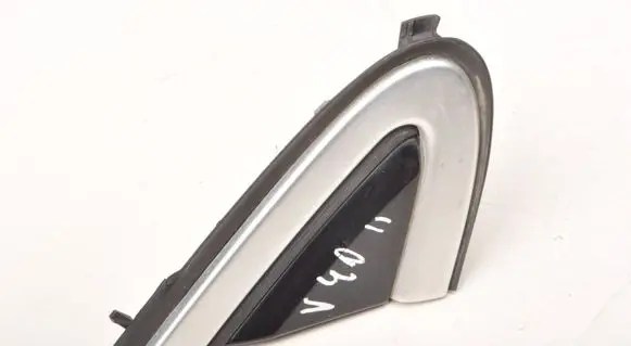 Volvo V40 Front arch trim 31349230