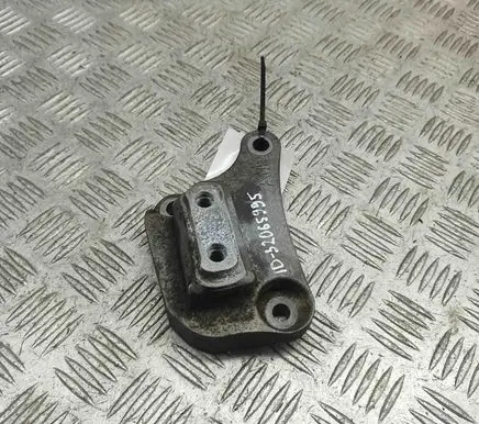 Peugeot Traveller Gearbox mounting bracket 9673773380