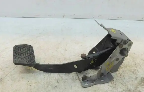 Mazda CX-7 Brake pedal 