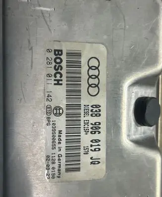 Audi A4 S4 B6 8E 8H Engine control unit/module 038906019JQ 0281011142 1039S00655