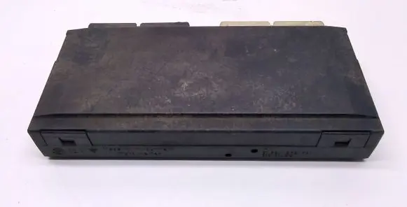 BMW 5 E34 Comfort/convenience module 1379741 61351379741