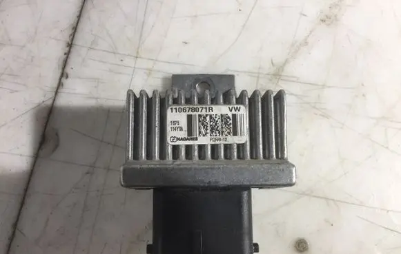 Renault Captur Glow plug pre-heat relay 110678071R